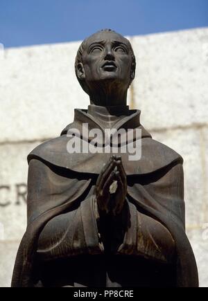 Giovanni della Croce (1542-1591). Controriforma, una mistica spagnola. Un monumento di Giovanni della Croce, 1962. A cura di Emilio Laiz (b. 1917). Avila. Provincia di Avila. Spagna. Foto Stock