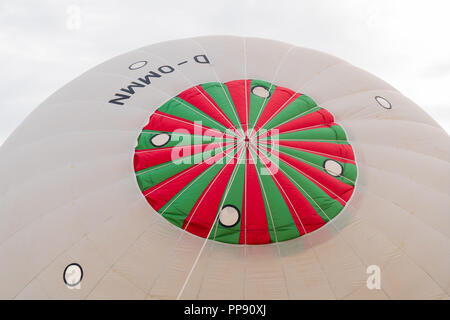 Messa di mongolfiere al ventottesimo Warsteiner Internationale Montgolfiade, 2018 in Warstein, Germania, per l'ultima Santa Messa di inizio del file WIM, Foto Stock