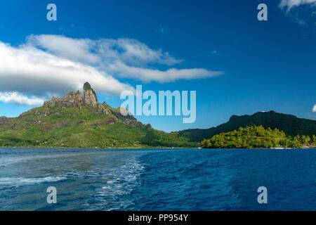 Crociera a vela sailship in bora bora Polinesia francese atoll Foto Stock