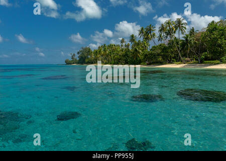 Laguna di isola di Bora Bora nella Polinesia francese paesaggio Foto Stock