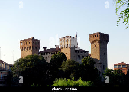 La Rocca di Vignola: un castello di Vignola si trova nella città dello stesso nome sulle rive del Panaro Foto Stock