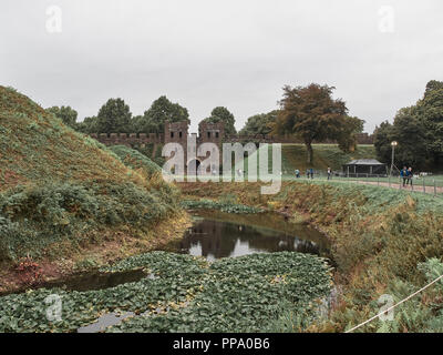 Cardiff, Regno Unito - 16 Settembre 2018: la vista del Castello di Cardiff Foto Stock