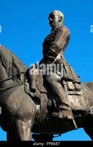 Gˆrgey, Artur (1818-1916). Esercito ungherese officer ed eroe della rivoluzione ungherese del 1848-1849. Statua equestre. Budapest. Ungheria. Foto Stock