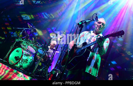 Nick Mason's Saucerful dei segreti, Gary Kemp, Guy Pratt, Lee Harris e Dom Beken, play Pink Floyd al Roundhouse, in Chalk Farm Road, Londra. Foto Stock