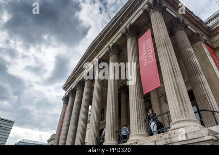 Londra, Inghilterra - Giugno 16 2016: la National Gallery a Trafalgar Square a Londra, Inghilterra, Regno Unito Foto Stock