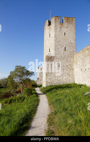 Torre nella città di Visby parete situata nella provincia svedese di Gotland Foto Stock