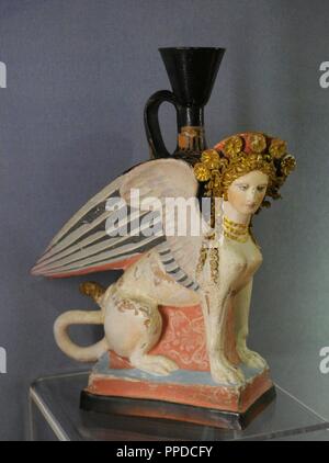 Arte greche. Vaso figurato. Sfinge. Argilla. Atene. Del IV secolo A.C. Necropoli di Phanagoria, penisola di Taman, Russia. Lo stato Museo Hermitage. San Pietroburgo. La Russia. Foto Stock