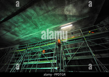 Sito di costruzione del tunnel di sud-ovest su Luise-Kiesselbach-Platz. Foto Stock