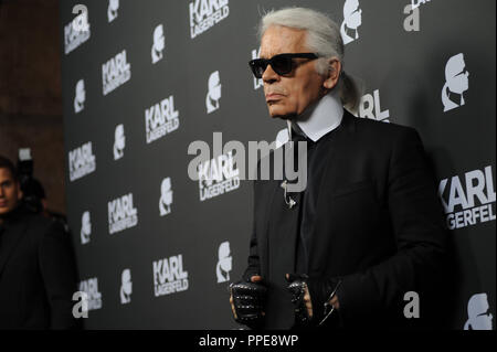 Host Karl Lagerfeld in apertura di Karl Lagerfeld Store nella Maffeistrasse nel centro di Monaco di Baviera. Foto Stock