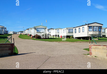 Una vacanza caravan sito sulla Costa North Norfolk a East Runton, Norfolk, Inghilterra, Regno Unito, Europa. Foto Stock