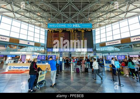 Helsinki, Finlandia - 25 Maggio 2018: Helsinki Vantaa Airport Terminal 2 | Utilizzo di tutto il mondo Foto Stock