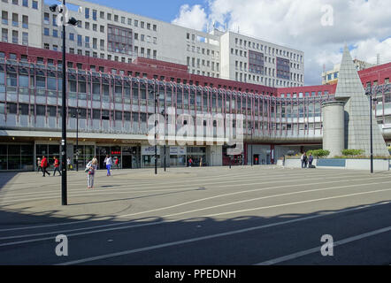 Saint Quentin en Yvelines, Bahnhof - Saint Quentin en Yvelines, stazione ferroviaria Foto Stock