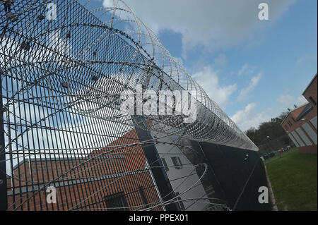 Dipartimento di psichiatria forense in Isar-Amper-Klinikum in Haar: recinto di sicurezza. Foto Stock