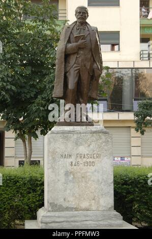 Naim Frasheri (1846-1900). Albanese poeta romantico. Statua. Korce. Repubblica di Albania. Foto Stock