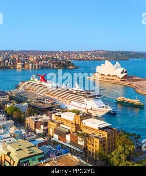 Spirito di Carnival Cruise nave ormeggiata al Terminal Passeggeri Oltreoceano a Sydney, Nuovo Galles del Sud, Australia Foto Stock