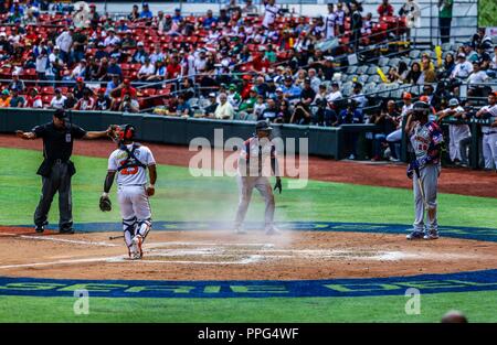 Abiatal Avelino de las Águilas Cibaeñas de Republica Dominicana .. Aspectos del segundo día de actividades de la Serie del Caribe con el partido de Foto Stock