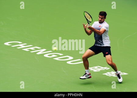 Chengdu Chengdu, in Cina. 26 Sep, 2018. Chengdu, Cina-American giocatore di tennis professionista Sam QUERREY sconfigge argentina di giocatore di tennis professionista Guido Pella 2-0 al 2018 ATP Open di Chengdu a Chengdu, southwest ChinaÃ¢â'¬â"¢s nella provincia di Sichuan, Settembre 25th, 2018. Credito: SIPA Asia/ZUMA filo/Alamy Live News Foto Stock