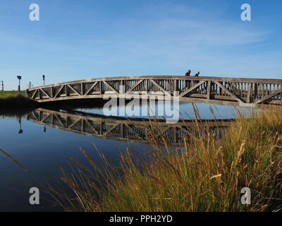 Sheerness, Kent, Regno Unito. 26 Sep, 2018. Regno Unito: Meteo una luminosa giornata soleggiata con un cielo azzurro in Sheerness, Kent. Credito: James Bell/Alamy Live News Foto Stock