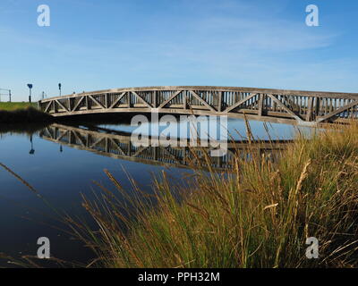 Sheerness, Kent, Regno Unito. 26 Sep, 2018. Regno Unito: Meteo una luminosa giornata soleggiata con un cielo azzurro in Sheerness, Kent. Credito: James Bell/Alamy Live News Foto Stock