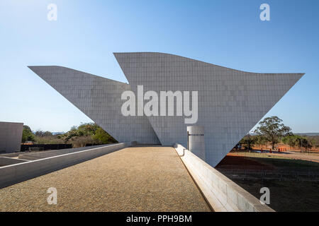 Tancredo Neves Pantheon della Patria e della libertà a tre poteri Plaza (Praça dos Tres Poderes) - Brasilia, Distrito Federal, Brasile Foto Stock