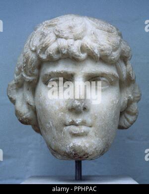 Antinoo (111-130). La gioventù greca e un preferito o un amante dell'imperatore Adriano. Busto di 130 cc. British Museum. Londra, Regno Unito. Foto Stock