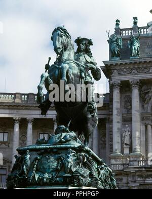 Il principe Eugenio di Savoia (1663-1736). Generale del Sacro Romano Impero e la Archduchy dell'Austria. Da scultore austro-tedesca Anton Dominik Fernkorn (1813-1878). Eugen's Monument. nella Heldenplatz, Vienna, Austria. Foto Stock