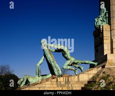 Un monumento di ingegnere spagnolo Evaristo Churruca (1841-1917). Inaugurato nel 1935. Da Miguel Garcia Salazar (1877-1959). Quartiere di Las Arenas. Getxo. Paese basco. Spagna. Foto Stock