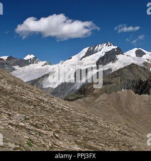 Allalinhorn, Rimpfischhorn Strahlhorn e coperti dal ghiacciaio. Foto Stock