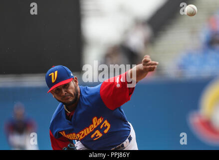 Martin Perez brocca inicial de Venezuela hace lanzamientos en el cierre del primer inning, duranti el partido entre Italia vs Venezuela, mondo Baseba Foto Stock