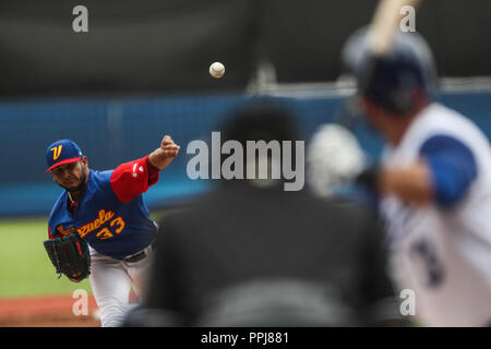 Martin Perez brocca inicial de Venezuela hace lanzamientos en el cierre del primer inning, duranti el partido entre Italia vs Venezuela, mondo Baseba Foto Stock