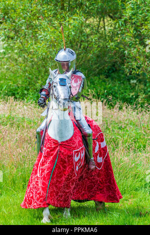 Giostra medievale concorso al Castello di Kenilworth, Warwickshire, West Midlands, England, Regno Unito, Europa Foto Stock