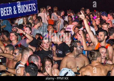 Festa di Halloween ar Ark bar, Chaweng Beach, Koh Samui, Thailandia Foto Stock