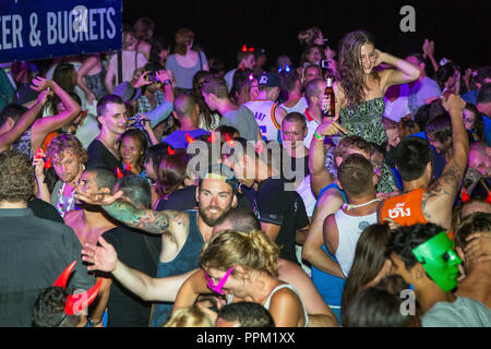 Festa di Halloween ar Ark bar, Chaweng Beach, Koh Samui, Thailandia Foto Stock