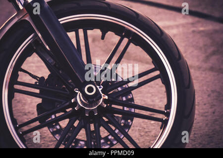 La ruota anteriore della motocicletta Foto Stock