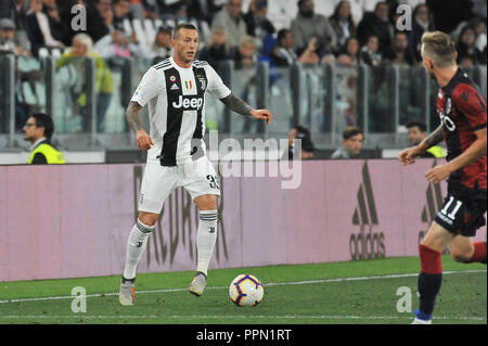 Torino, Italia. 26 Settembre, 2018. Federico Bernardeschi della Juventus FC durante la serie di una partita di calcio tra Juventus e Bologna FC presso lo stadio Allianz il 26 settembre 2018 a Torino, Italia. Credito: FABIO PETROSINO/Alamy Live News Foto Stock