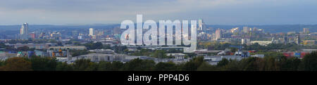 Leeds City Centre Skyline visto da rothwell, West Yorkshire Foto Stock