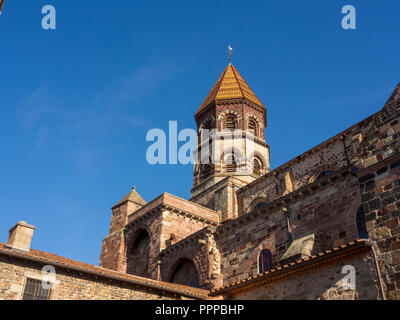 Basilica saint-Julien de Brioude Foto Stock