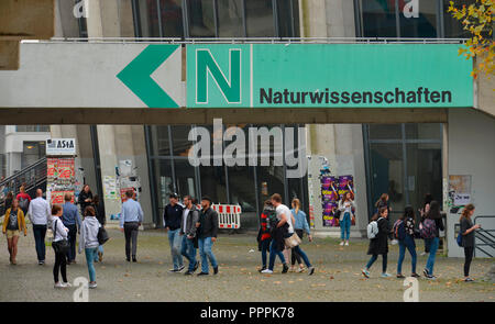 Naturwissenschaften, Forum, Ruhr-Universitaet, Bochum, Nordrhein-Westfalen, Deutschland Foto Stock