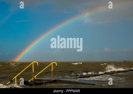 Rainbow, Hamburger Hallig, Nordfriesland, Schleswig-Holstein, Germania Foto Stock