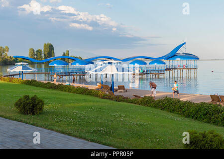 Karven resort beach, Issyk Kul lago, Kirghizistan, in Asia centrale Foto Stock