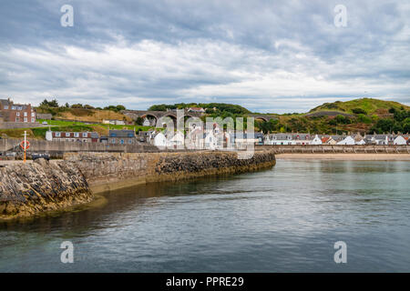 Cullen Harbour, Aberdeenshire, Scozia Foto Stock