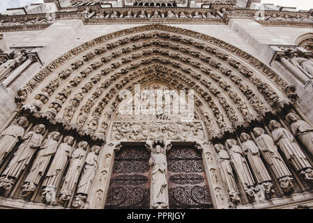 Notre Dame de Paris Cathedral Gates Foto Stock