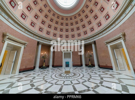 Interno del Museo Nazionale Ungherese è stata fondata nel 1802 ed è il museo nazionale di storia, arte e archeologia di Ungheria. Foto Stock