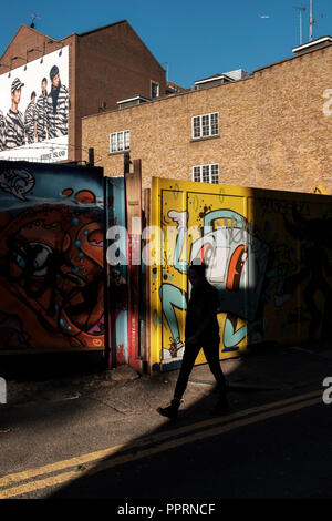 UK,East London,Old Street - arte dei graffiti nel quartiere alla moda di Shoreditch Foto Stock