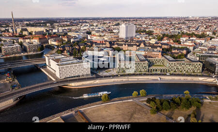 Edifici lungo la Sprea, Berlino, Germania Foto Stock