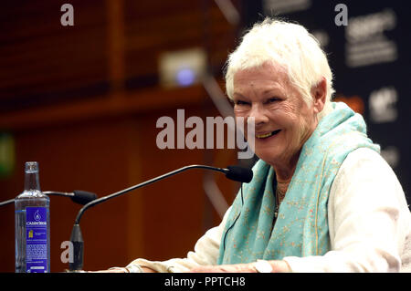 Judi Dench assiste il 'ROSSO Joan " conferenza stampa durante la 66a San Sebastian International Film Festival 2018 al Kursaal il 25 settembre 2018 a San Sebastian, Spagna. Foto Stock