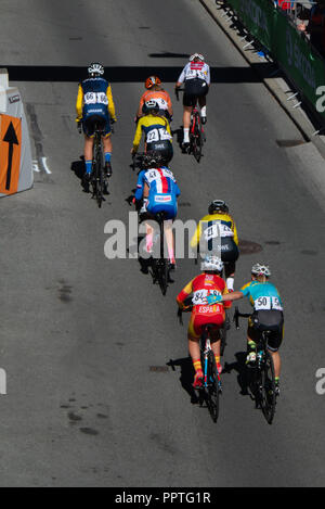 Innsbruck, in Tirolo, Austria 27 settembre 2018. Strada UCI Campionati del mondo, le donne Juniores la gara su strada, ultimo giro nella città di Innsbruck. Credito: Javier Corripio/Alamy Live News. Foto Stock