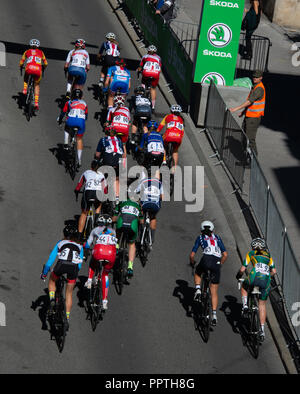 Innsbruck, in Tirolo, Austria 27 settembre 2018. Strada UCI Campionati del mondo, le donne Juniores la gara su strada, ultimo giro nella città di Innsbruck. Credito: Javier Corripio/Alamy Live News. Foto Stock