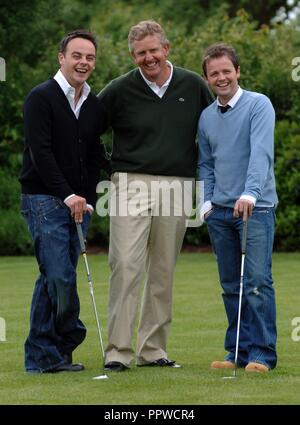 Ant & Dec al media lancio del loro tutti i*Star Cup celebrity Golf evento presso il Celtic Manor Resort, Newport South Wales oggi (1/6/2006) con Colin Montgomerie, Europeo capitano della squadra. L'evento sarà teletrasmesso su ITV oltre a Ferragosto weekend. Foto Stock