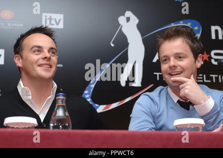 Ant & Dec al media lancio del loro tutti i*Star Cup celebrity Golf evento presso il Celtic Manor Resort, Newport South Wales oggi (1/6/2006). L'evento sarà teletrasmesso su ITV oltre a Ferragosto weekend. Foto Stock